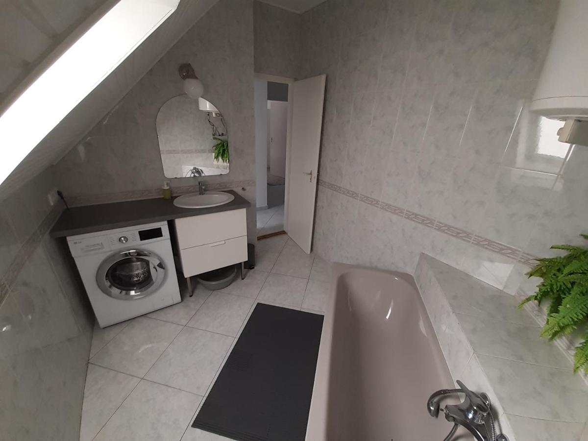 Apartman Soos -- Only For Relaxation, Not For Party! Шиофок Экстерьер фото