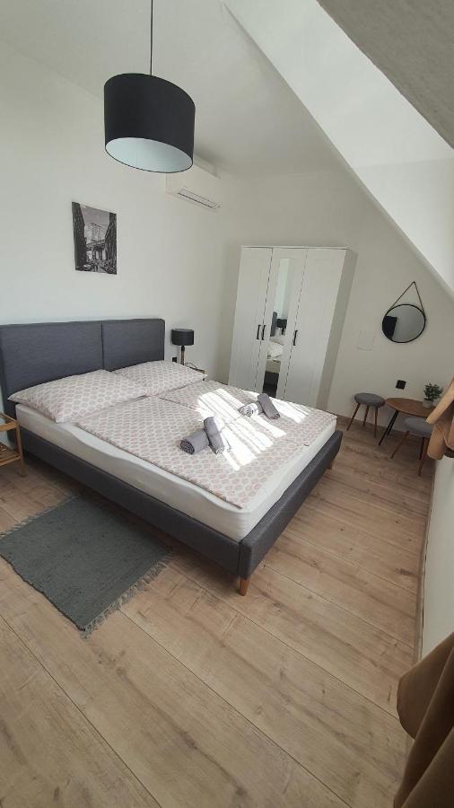 Apartman Soos -- Only For Relaxation, Not For Party! Шиофок Экстерьер фото