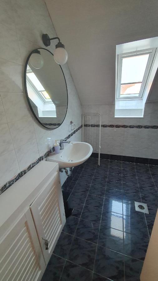 Apartman Soos -- Only For Relaxation, Not For Party! Шиофок Экстерьер фото