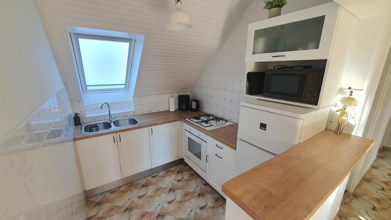 Apartman Soos -- Only For Relaxation, Not For Party! Шиофок Экстерьер фото