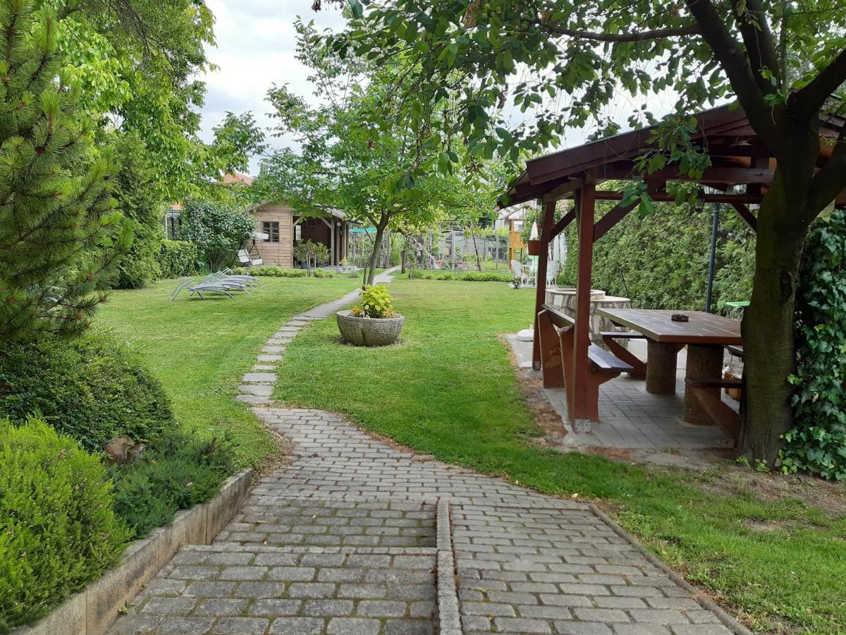 Apartman Soos -- Only For Relaxation, Not For Party! Шиофок Экстерьер фото